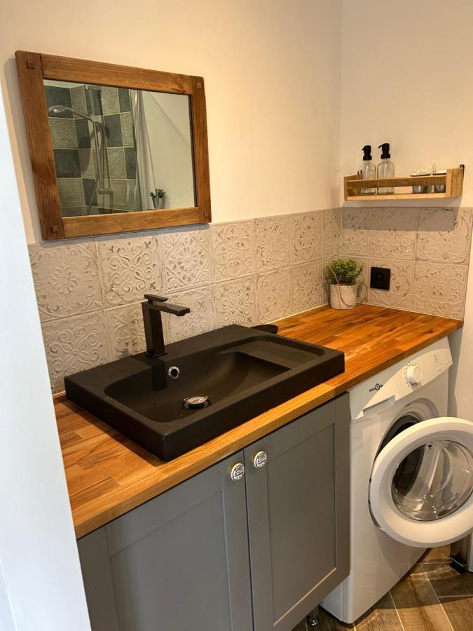 Charmant Studio Dans Villa - Jardin Privatif . La Seyne-sur-Mer Zewnętrze zdjęcie