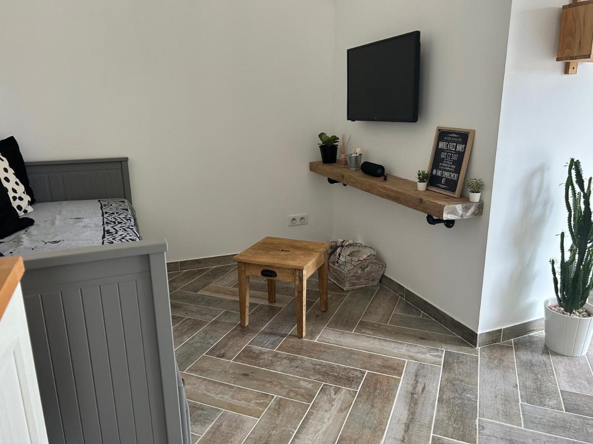 Charmant Studio Dans Villa - Jardin Privatif . La Seyne-sur-Mer Zewnętrze zdjęcie