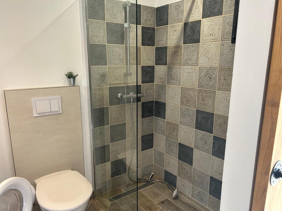 Charmant Studio Dans Villa - Jardin Privatif . La Seyne-sur-Mer Zewnętrze zdjęcie